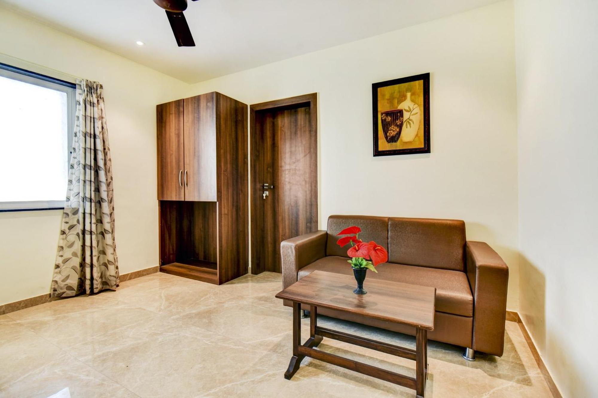Townhouse Oak Hotel Chaitanya Executive Near Fun Time Multiplex Pune Eksteriør bilde