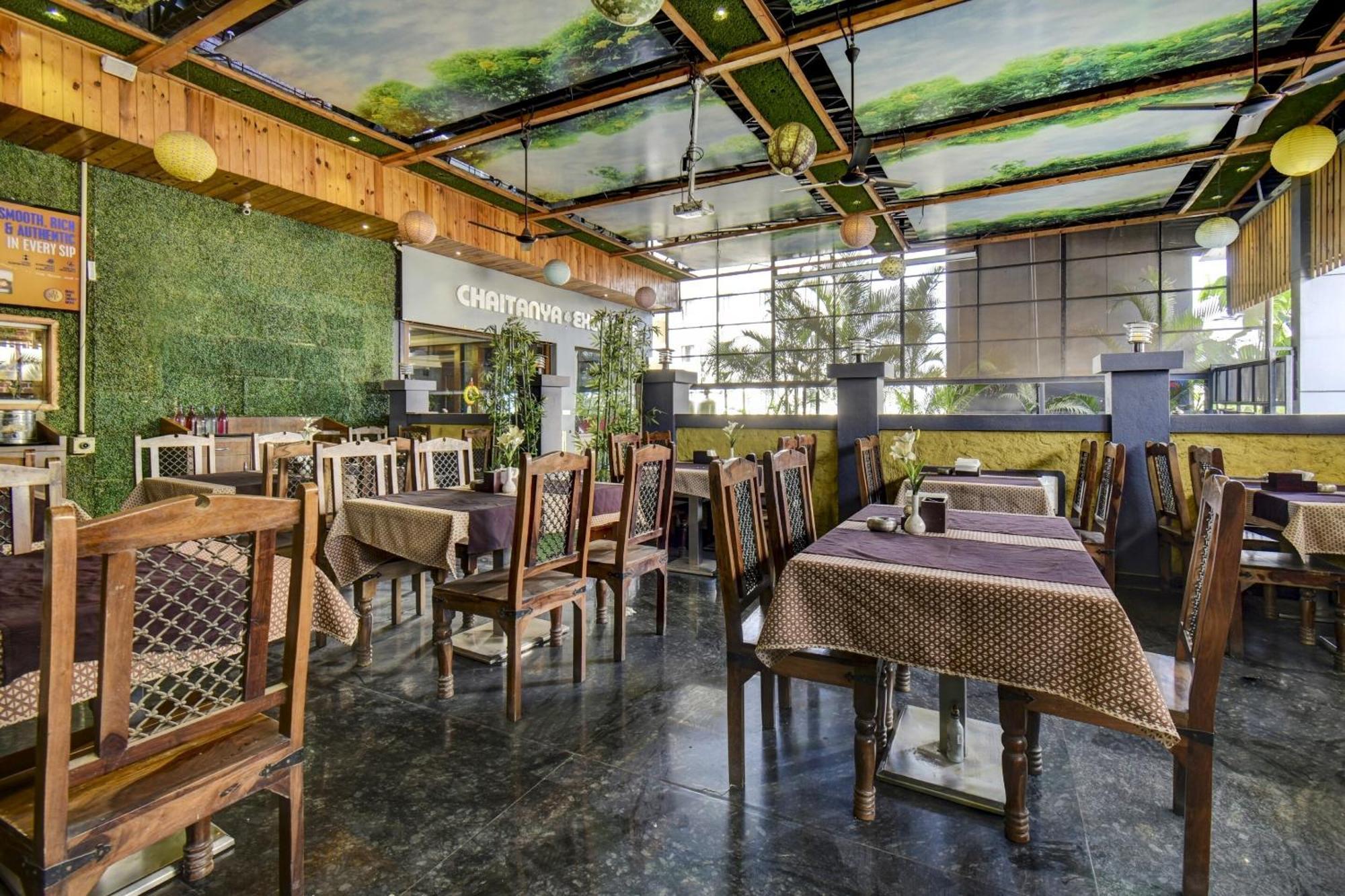 Townhouse Oak Hotel Chaitanya Executive Near Fun Time Multiplex Pune Eksteriør bilde