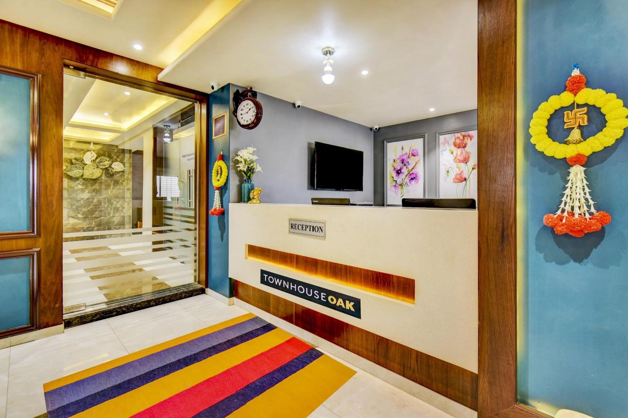 Townhouse Oak Hotel Chaitanya Executive Near Fun Time Multiplex Pune Eksteriør bilde