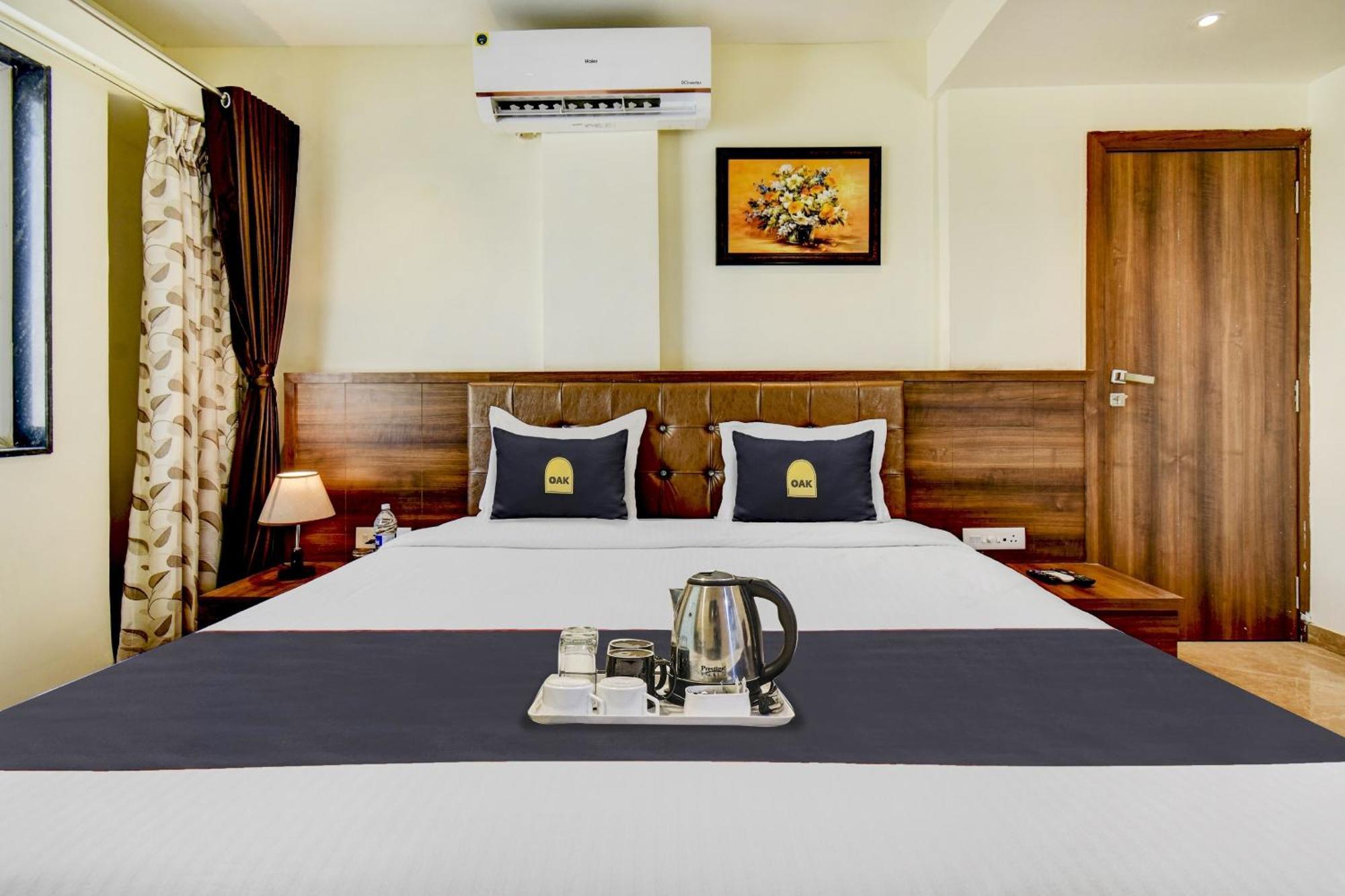 Townhouse Oak Hotel Chaitanya Executive Near Fun Time Multiplex Pune Eksteriør bilde