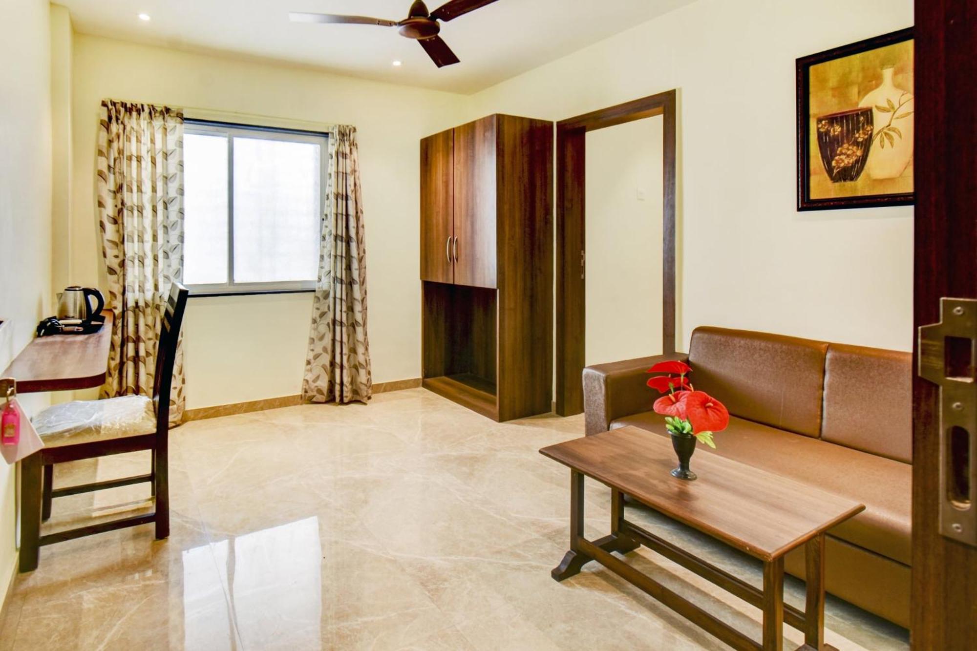 Townhouse Oak Hotel Chaitanya Executive Near Fun Time Multiplex Pune Eksteriør bilde